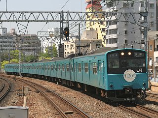 「大阪-神戸 開業130周年」ヘッドマークが取り付けられた201系
